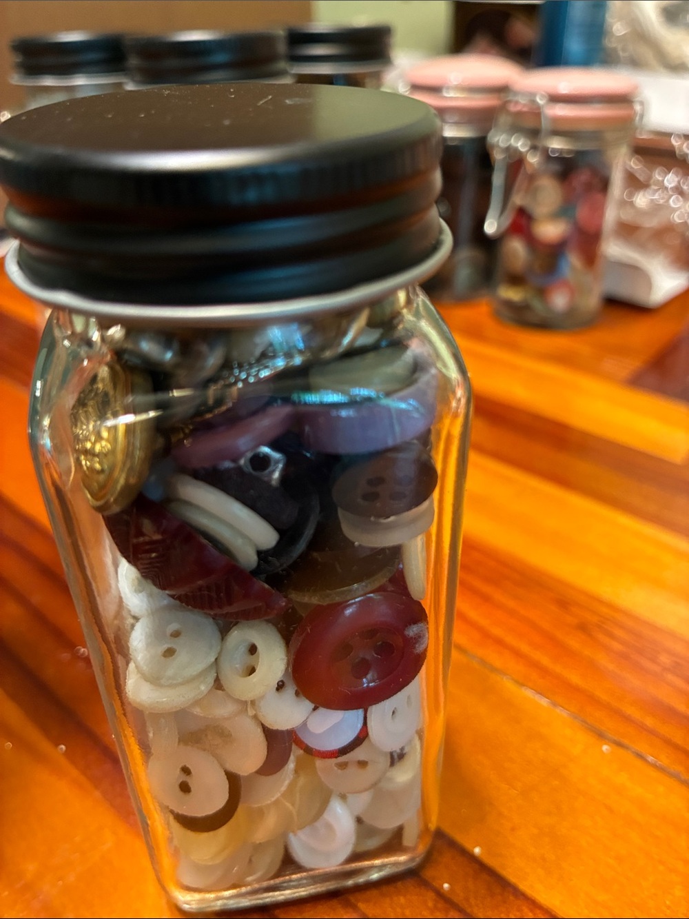 Glass Jar of Mixed Sewing Buttons Vintage many colors - Picture 4 of 8